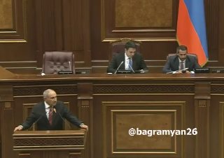 Пашинян заявил о новой революции после выборов в Араратской области