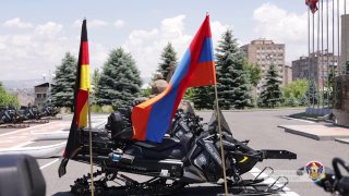Германия передала Армении 16 снегоходов для высокогорных подразделений