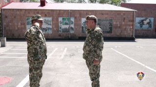 Генерал Асрян провел смотр на республиканском сборном пункте перед призывом-2026