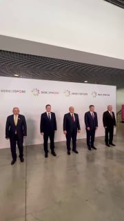 Никол Пашинян посетил павильоны выставки «Иннопром-2026» в Екатеринбурге