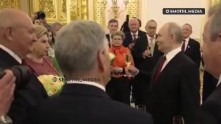 Путин поздравил Пашиняна с победой на выборах в Араратской области