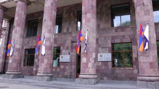 Жанна Андреасян оценила ремонт в Институте физкультуры Армении