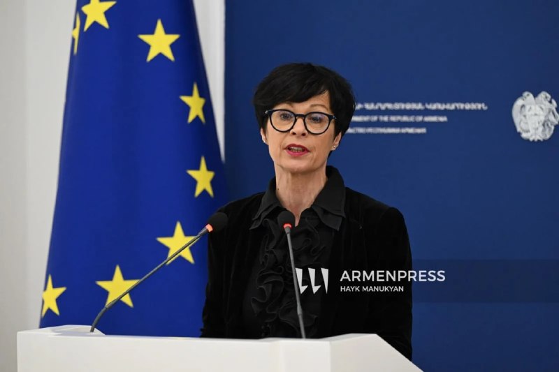 ЕС намерен начать переговоры о вступлении Украины по всем 33 главам в июле