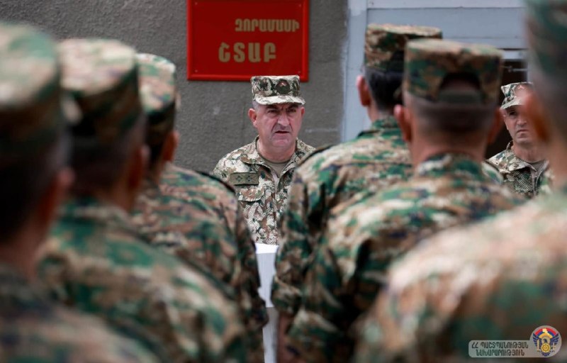 В Армении прошла смена командира спецвойскового соединения: назначен генерал-майор Гарегин Погосян
