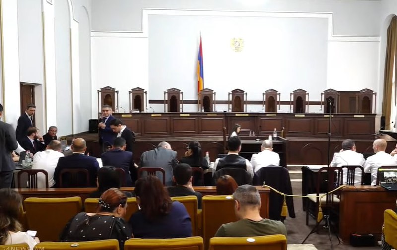 Конституционный суд Армении начал рассмотрение жалоб на итоги выборов в Араратской области