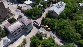 Дорога и детский сад в Чаренцаване, Араратская область