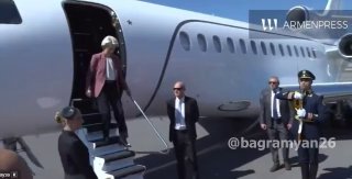 Урсула фон дер Ляйен прибыла в Ереван: визит главы Еврокомиссии в Армению